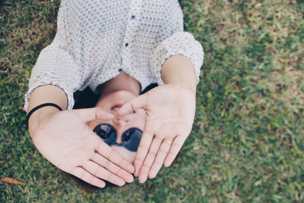 Photo Poses For Shy People